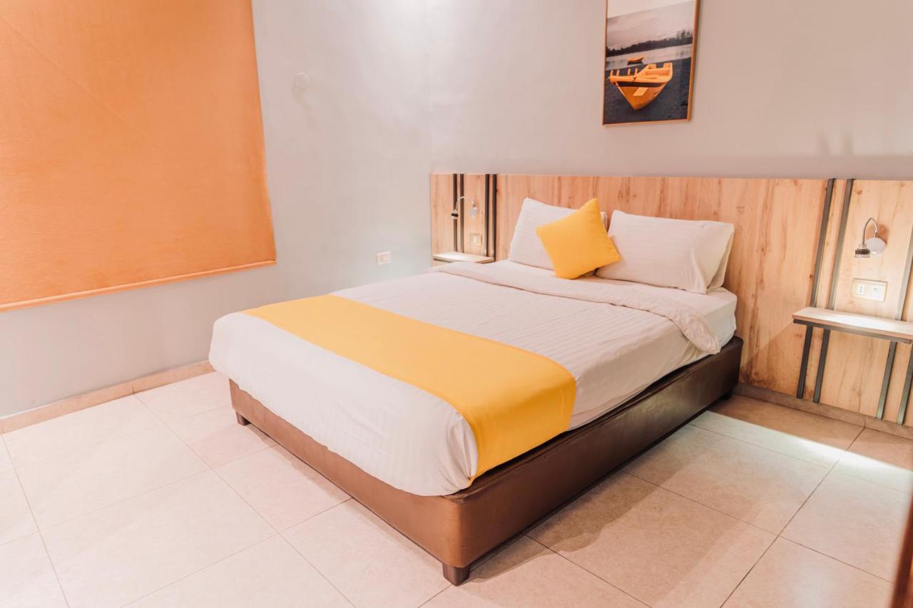 Baden Hotel Suites Амман Екстер'єр фото
