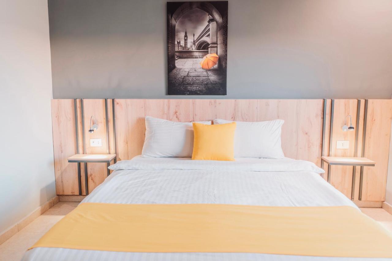 Baden Hotel Suites Амман Екстер'єр фото