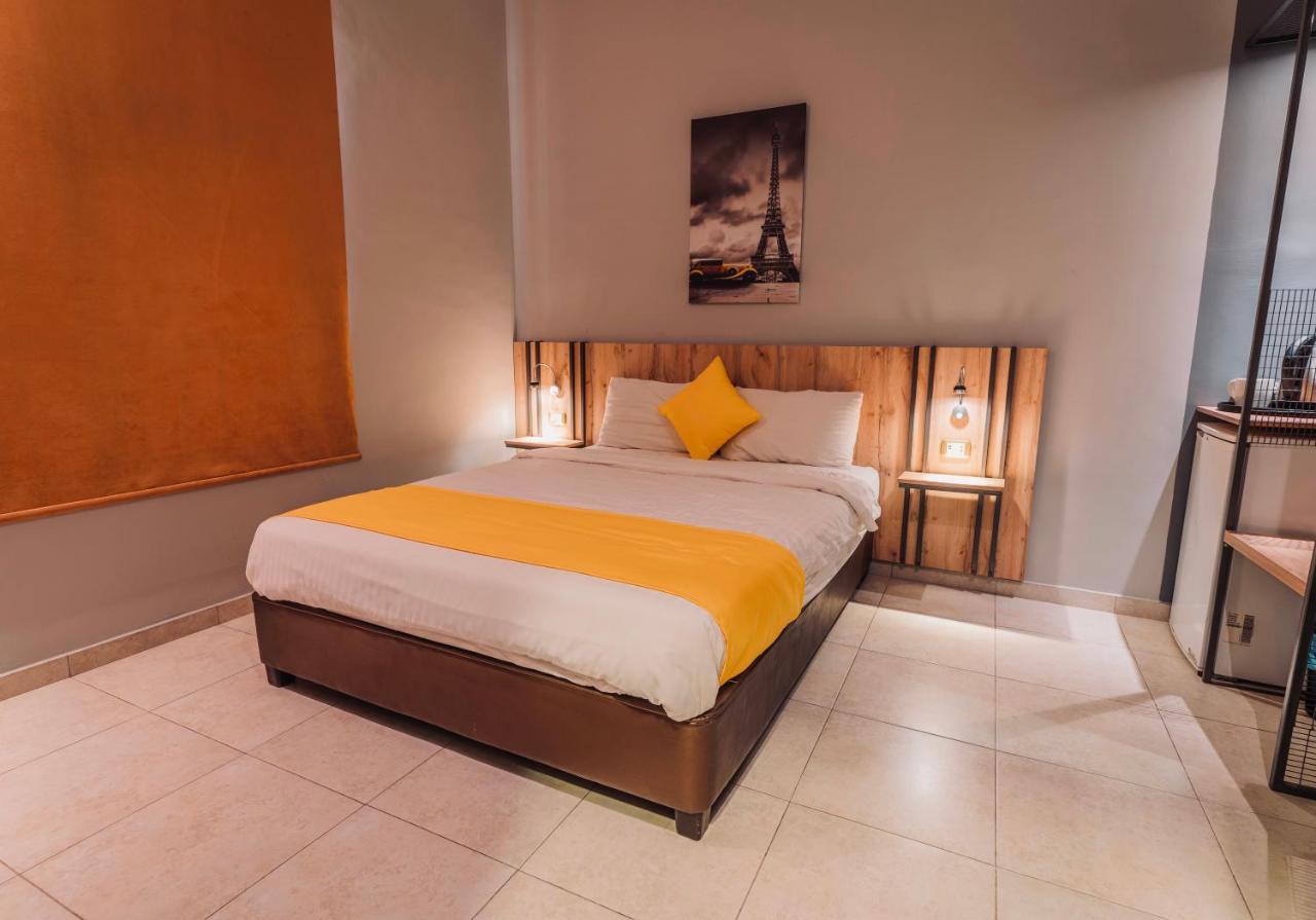 Baden Hotel Suites Амман Екстер'єр фото